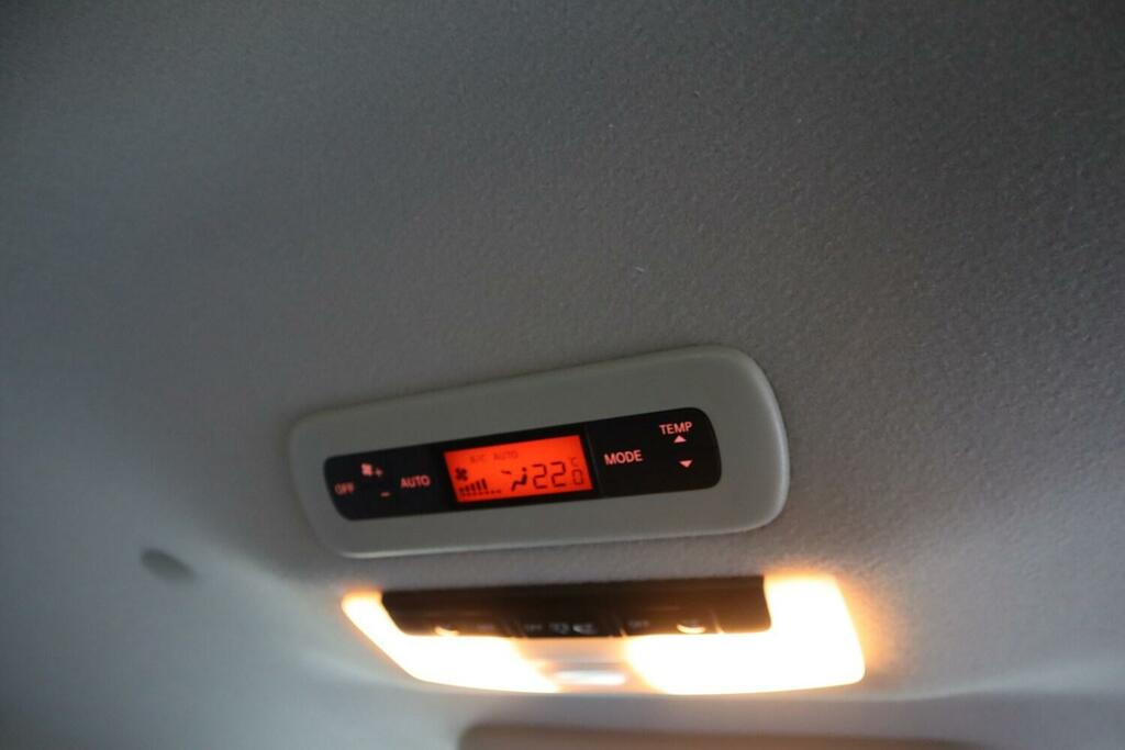Nissan Serena Highway Star White #23