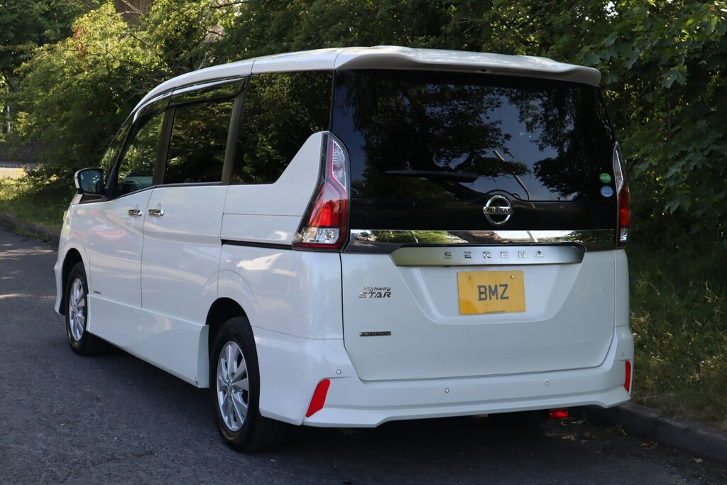 Nissan Serena 2.0 S-hybrid Highway Star V Selction II 8S White #5