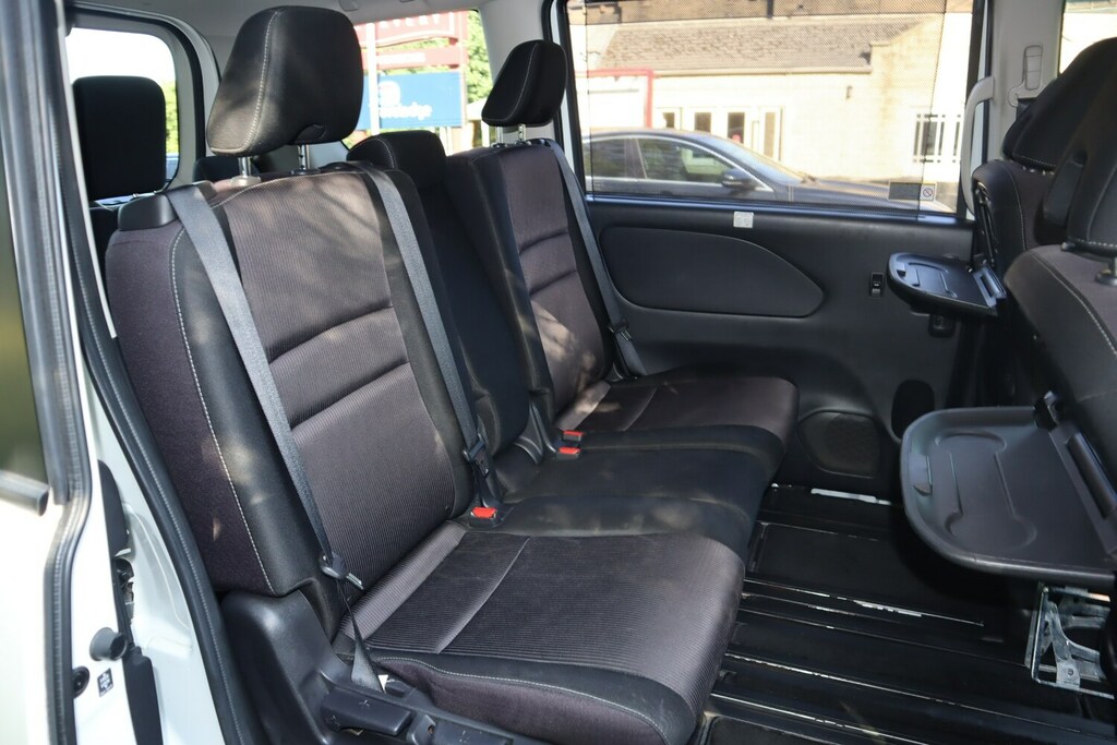 Nissan Serena Highway Star White #10