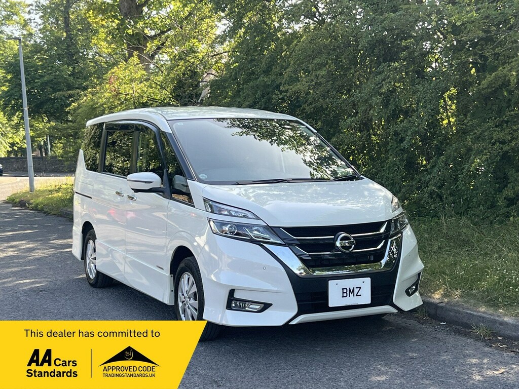 Nissan Serena 2.0 S-hybrid Highway Star V Selction II 8S White