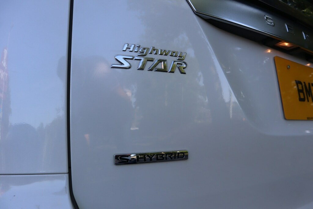 Nissan Serena Highway Star White #24