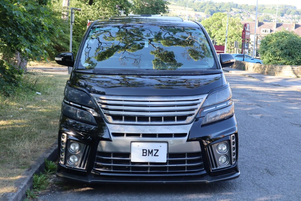 Toyota Vellfire 2.4 Leather-carplay-7 Seats-sunroofs Black #8