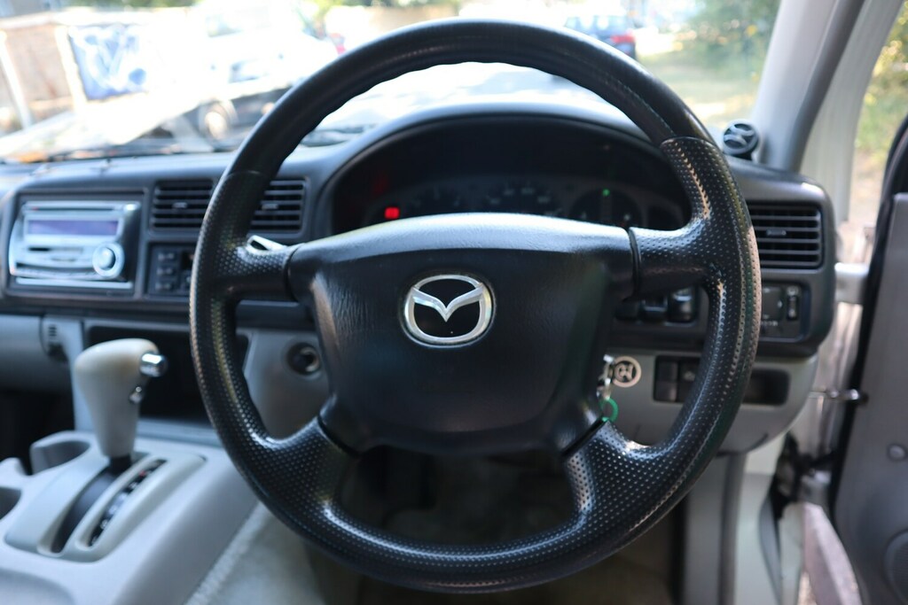 Mazda Bongo B2000 2.0 B2000 White #23