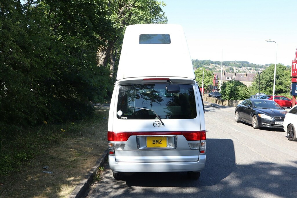 Mazda Bongo B2000 2.0 B2000 White #4