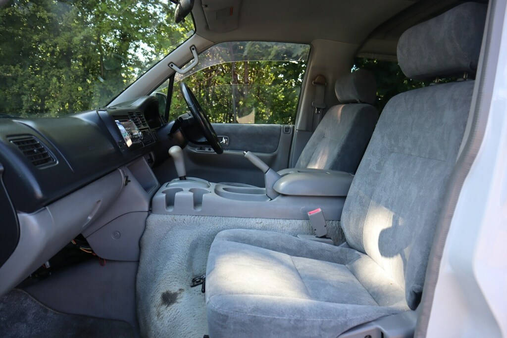 Mazda Bongo B2000 2.0 B2000 White #20