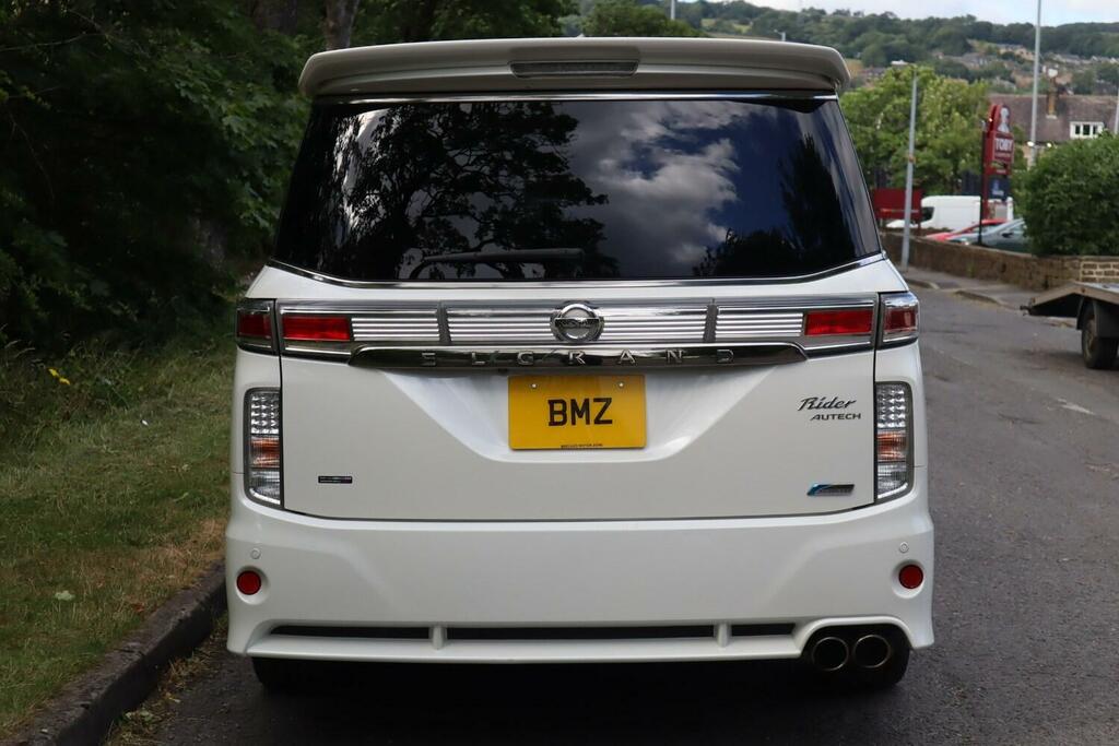 Nissan Elgrand 350 3.5 V6 Autec Rider Premium Pack 7S E5 White #4