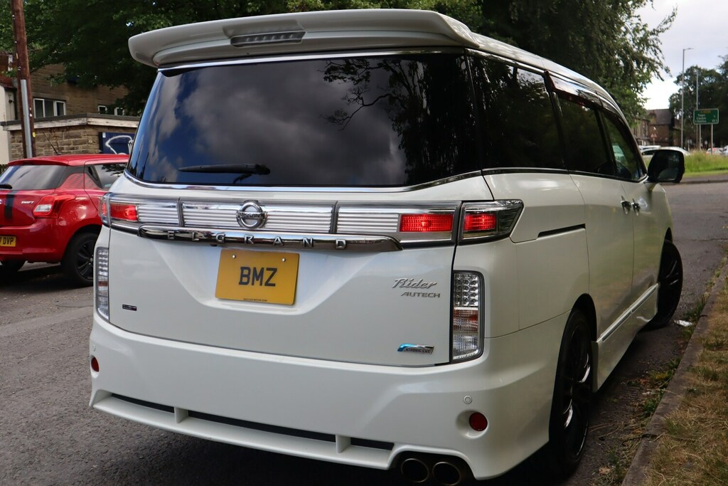 Nissan Elgrand 3.2 3.2 Black #28