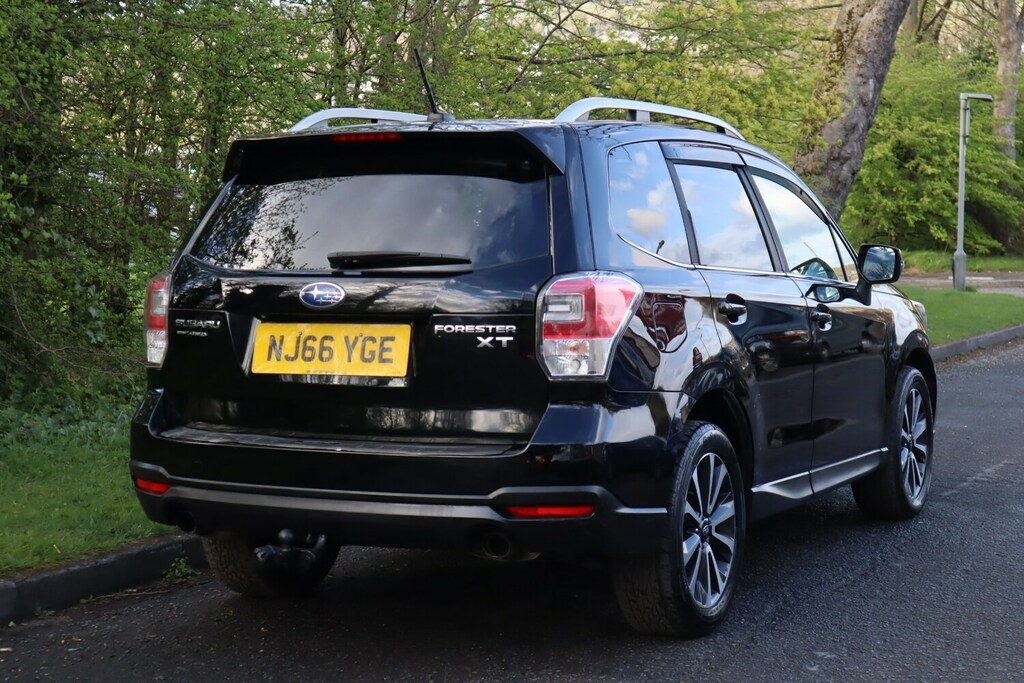 Subaru Forester 2.0 Xt Lineartronic Black #3