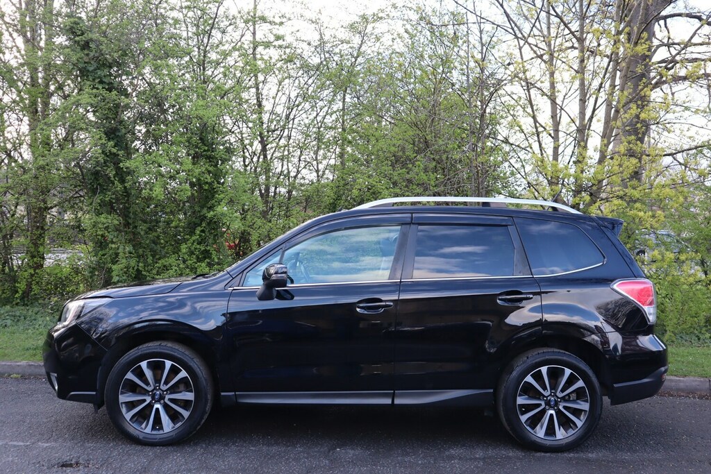 Subaru Forester 2.0 Xt Lineartronic Black #6