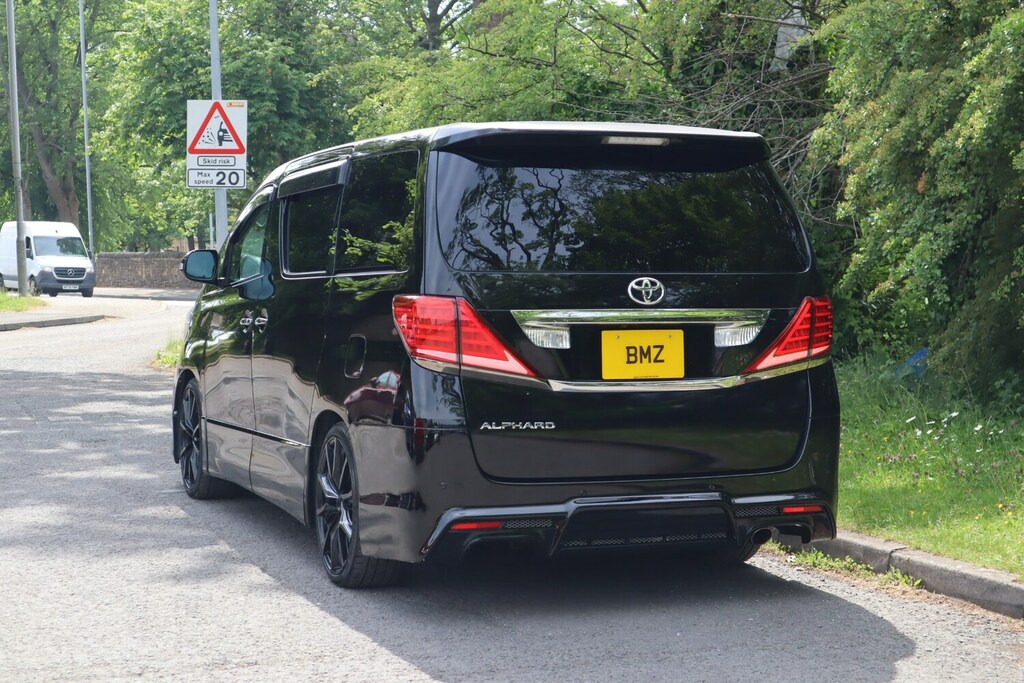 Toyota Alphard 240 2.4 Edition S 4Wd 8S Admiration Kit Black #5