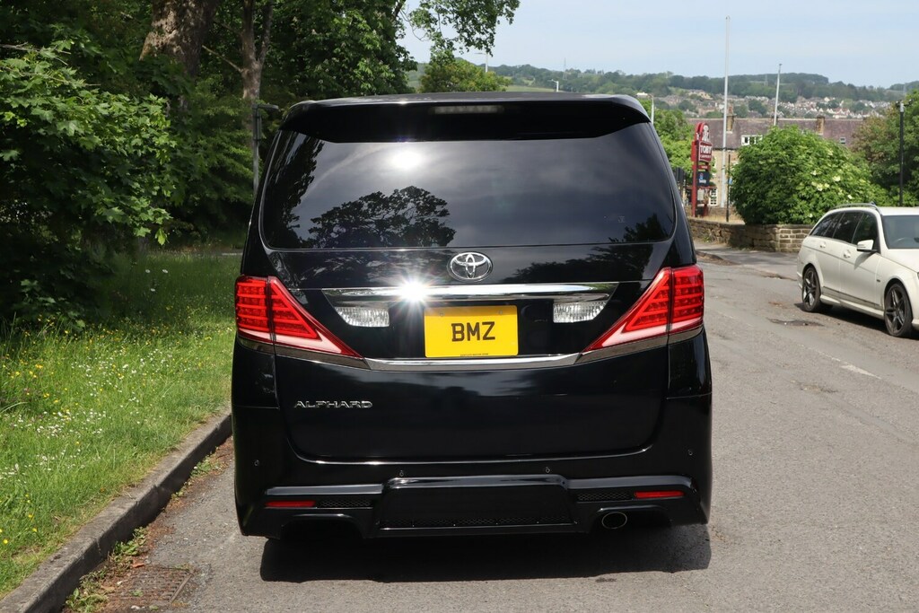 Toyota Alphard 240 2.4 Edition S 4Wd 8S Admiration Kit Black #4