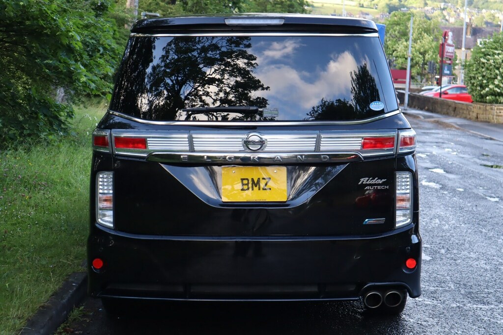 Nissan Elgrand 350 3.5 V6 Autec Rider Premium Black Line 7S Black #4