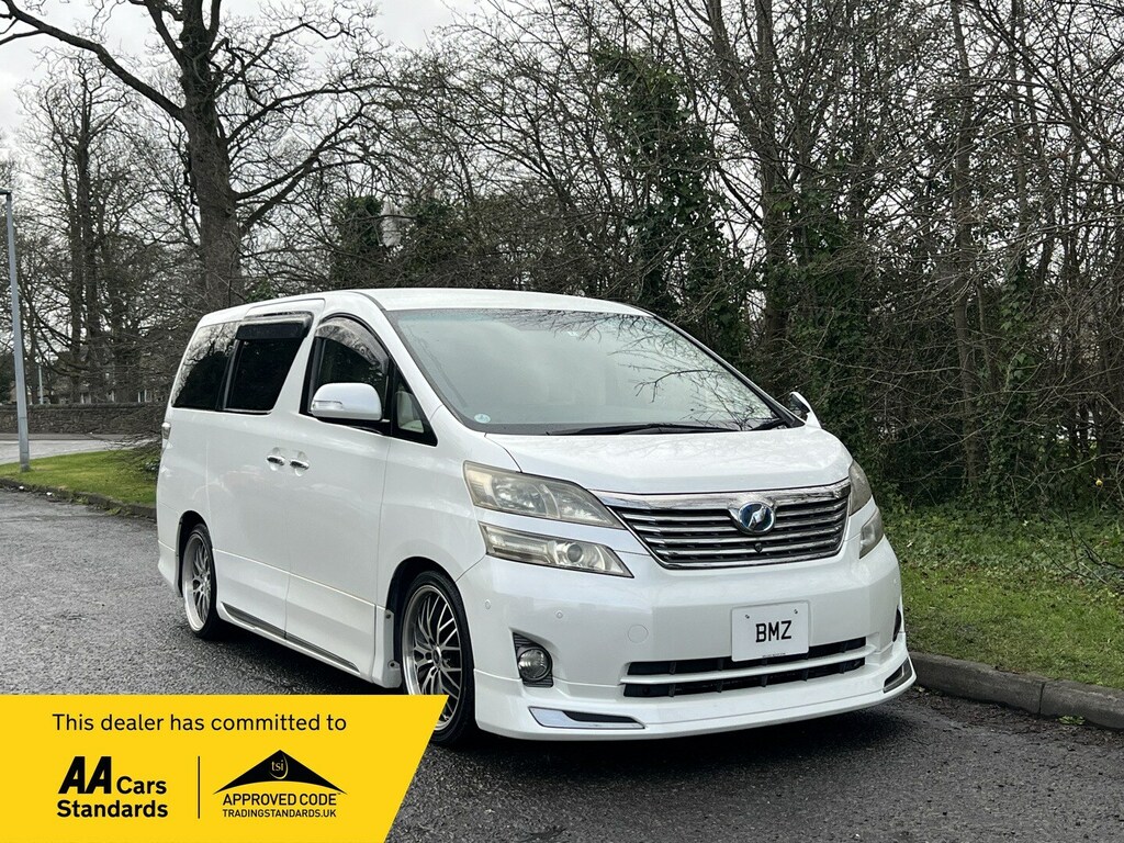 Toyota Vellfire 2.4 V Edition 7S Modellista Kit White