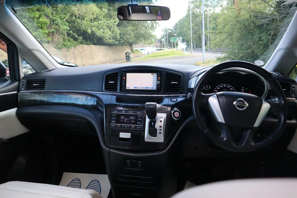Nissan Elgrand   #15