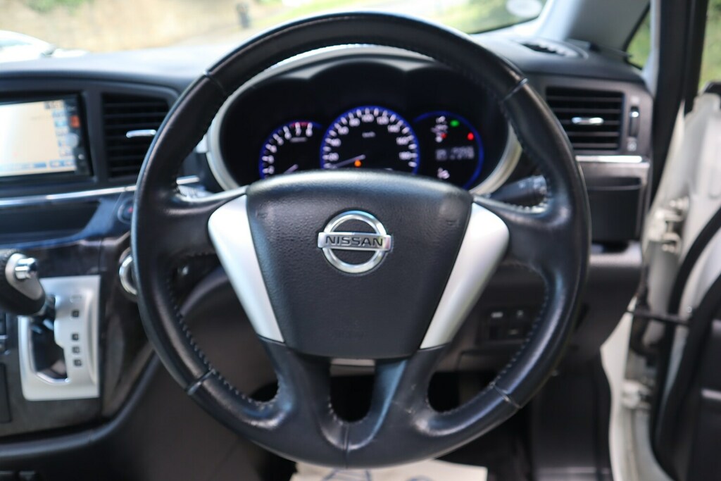 Nissan Elgrand   #16