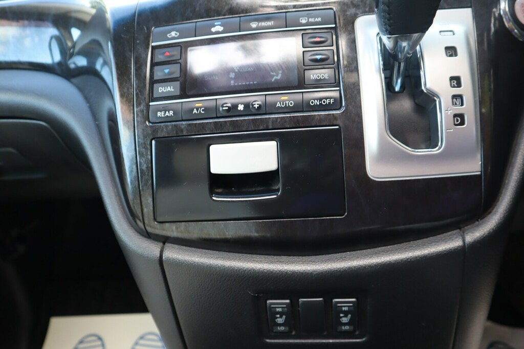 Nissan Elgrand   #19