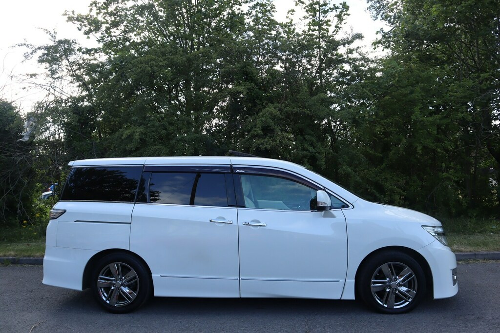 Nissan Elgrand E52 350 3.5 V6 Autec Rider Premium Pack 4Wd 7 White #2