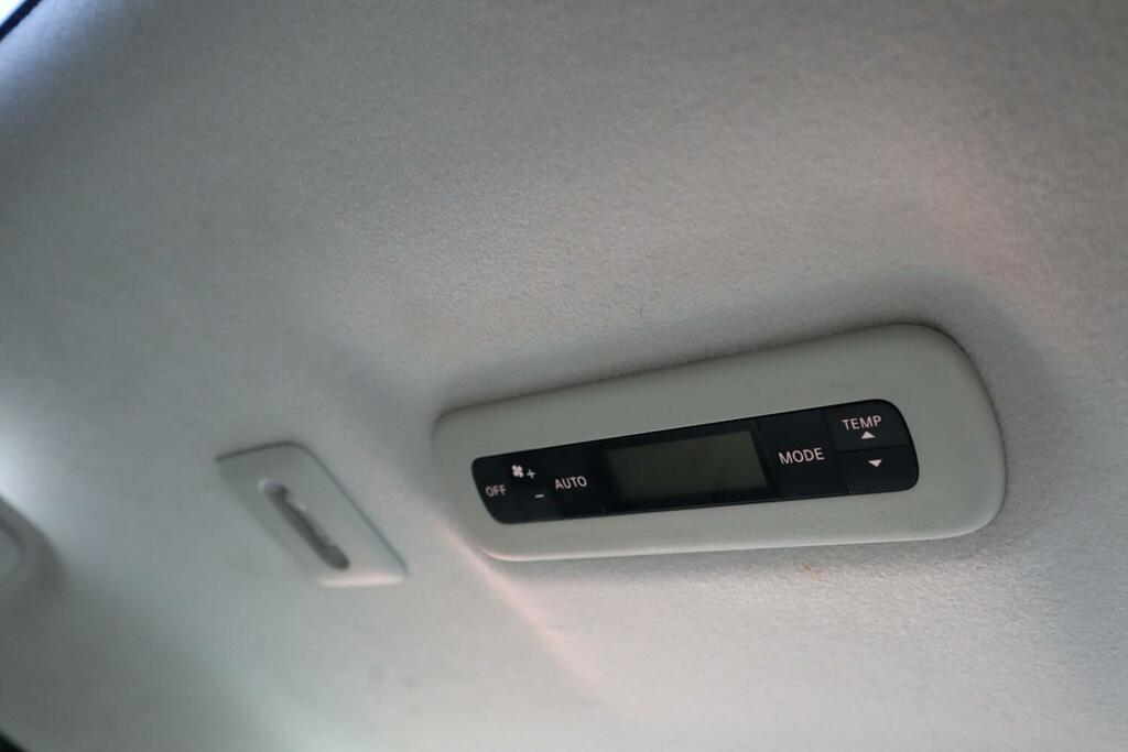 Nissan Elgrand   #22