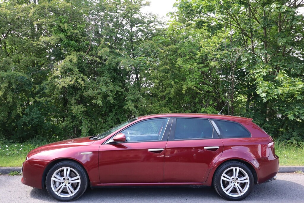 Alfa Romeo 159 2.4 Jtdm Lusso Red #6