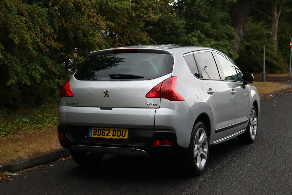 Peugeot 3008 1.6 Hdi 112 Allure Silver #3