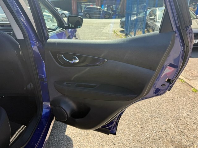 Nissan Qashqai Hatchback #12