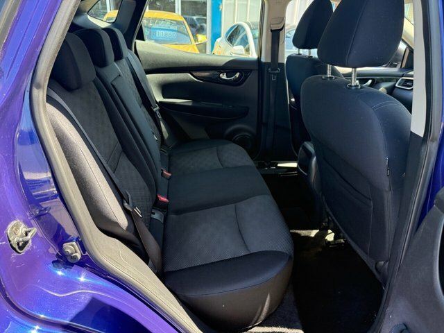 Nissan Qashqai Hatchback #11