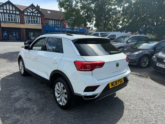 Volkswagen T-Roc 2018 1.0 Tsi Se Suv Euro 6 Ss White #5