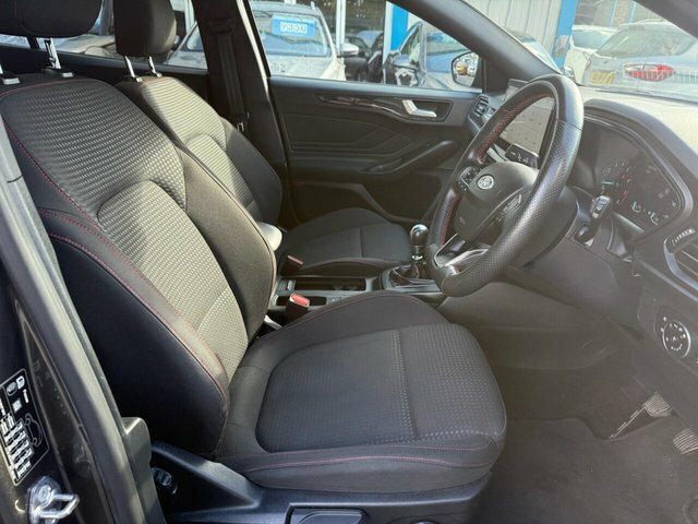 Ford Focus Focus Titanium X 1.0L Ecoboost 125Ps Mhev F Black #13