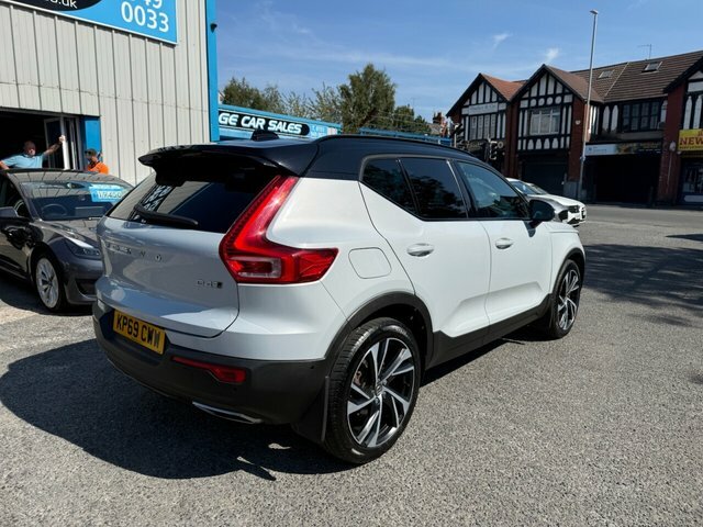 Volvo XC40 2019 2.0 D4 R-design Pro Suv Awd E Silver #3