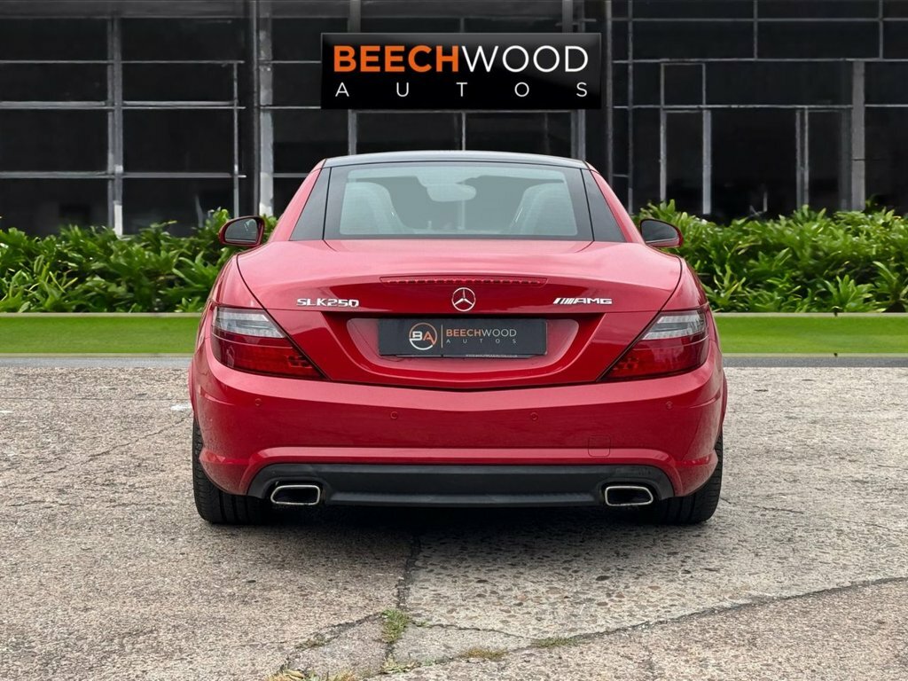 Mercedes-Benz SLK 2012 1.8 Slk250 Blueefficiency Amg Sport Convertib Red #4