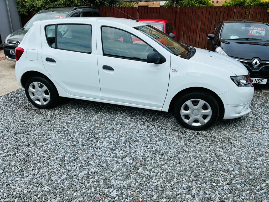 Dacia Sandero 0.9 Tce Laureate Hatchback Euro Red #25