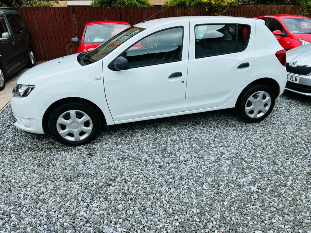 Dacia Sandero 0.9 Tce Laureate Hatchback Euro Red #23