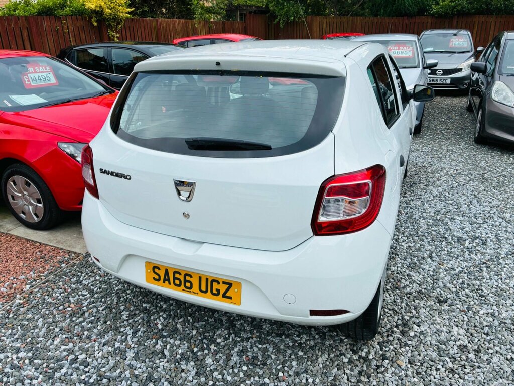 Dacia Sandero 0.9 Tce Laureate Hatchback Euro Red #24