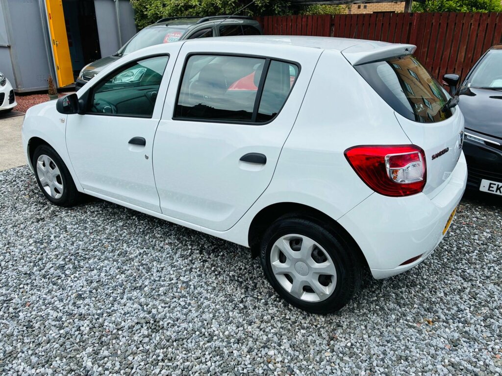 Dacia Sandero 0.9 Tce Laureate Hatchback Euro Red #19