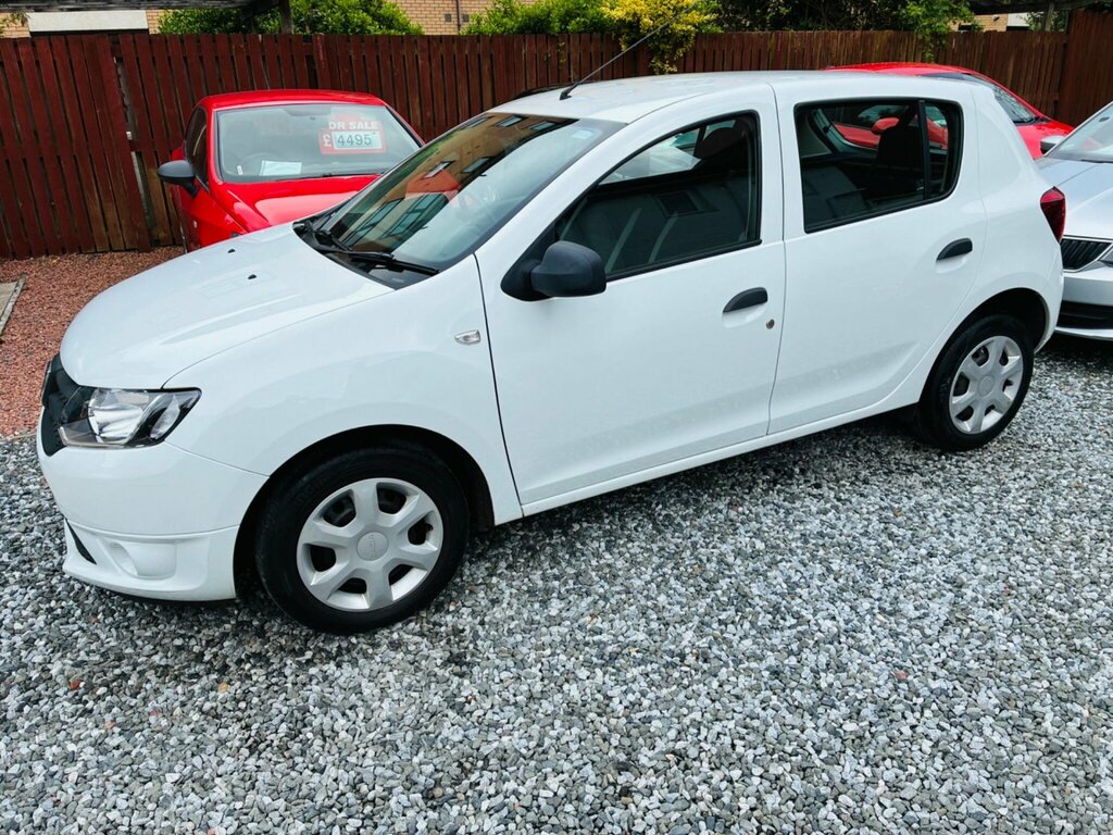 Dacia Sandero 0.9 Tce Laureate Hatchback Euro Red #15