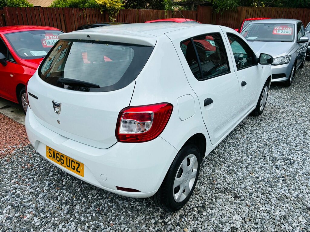 Dacia Sandero 0.9 Tce Laureate Hatchback Euro Red #30