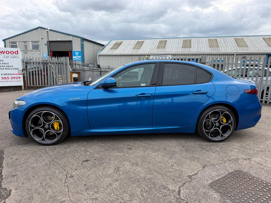 Alfa Romeo Giulia 2.0T Veloce Euro 6 Ss YG69WWL Blue #6