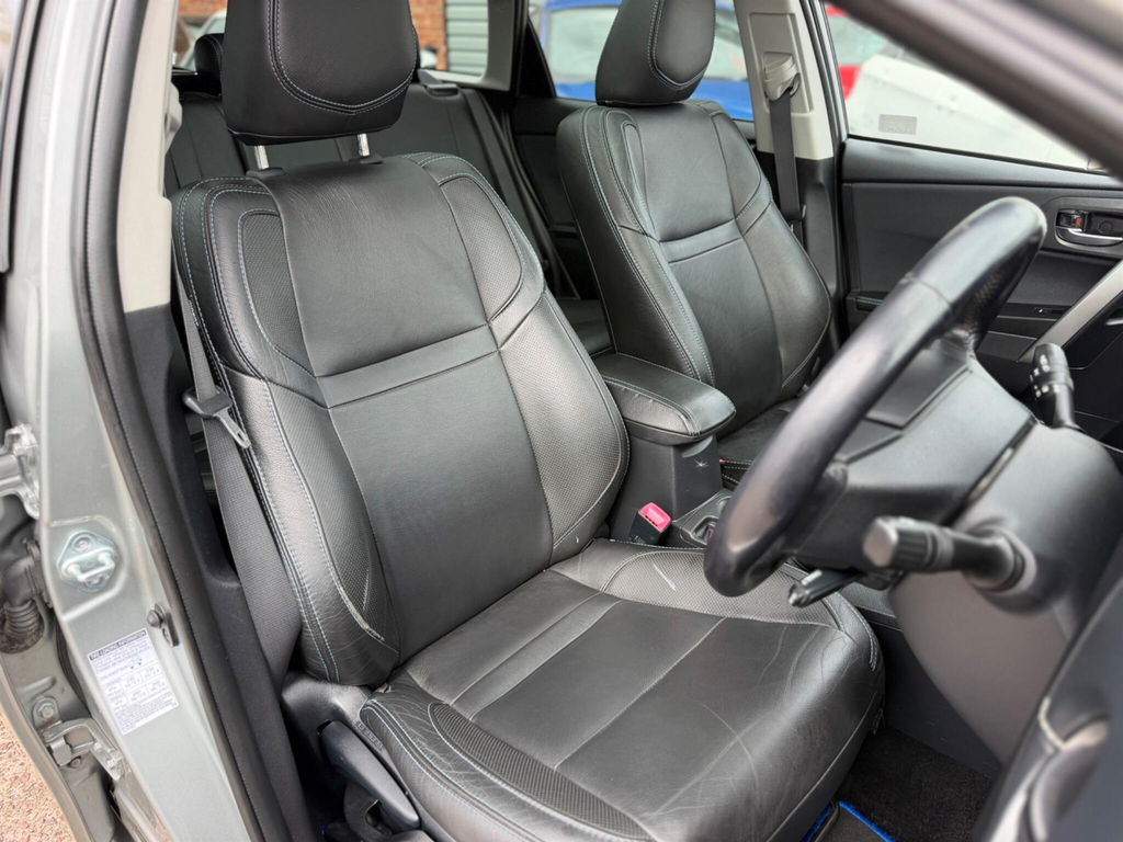 Toyota Auris 1.8 Vvt-h Excel Touring Sports Cvt Euro 5 Ss Grey #4