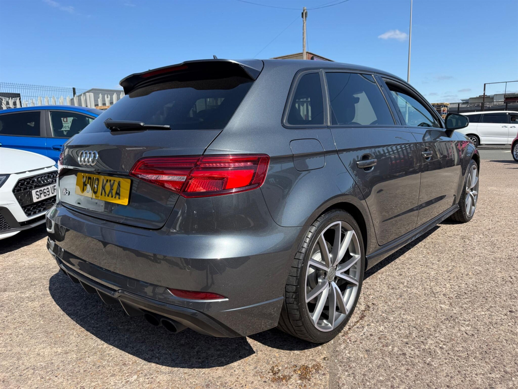 Audi S3 2.0 Tfsi Black Edition Sportback S Tronic Quattro Grey #3