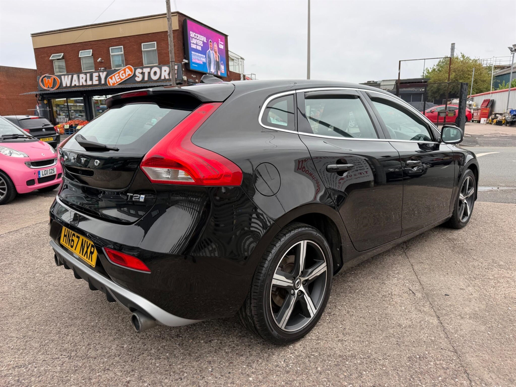 Volvo V40 2.0 T2 R-design Nav Plus Euro 6 Ss HN67NXR Black #3