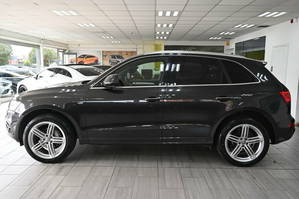 Audi Q5 2L S Line Plus Grey #4