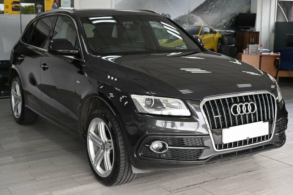 Audi Q5 2L S Line Plus Grey #2