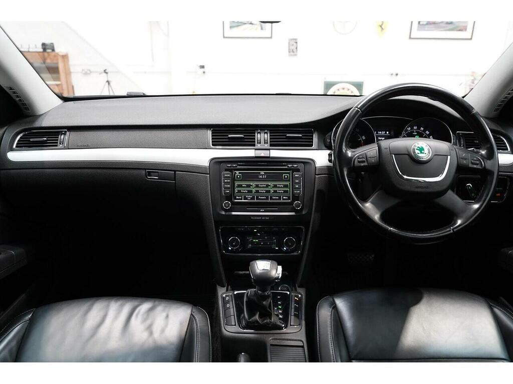 Skoda Superb 1.6 Tdi Elegance Greenline II Euro 5 Ss White #10
