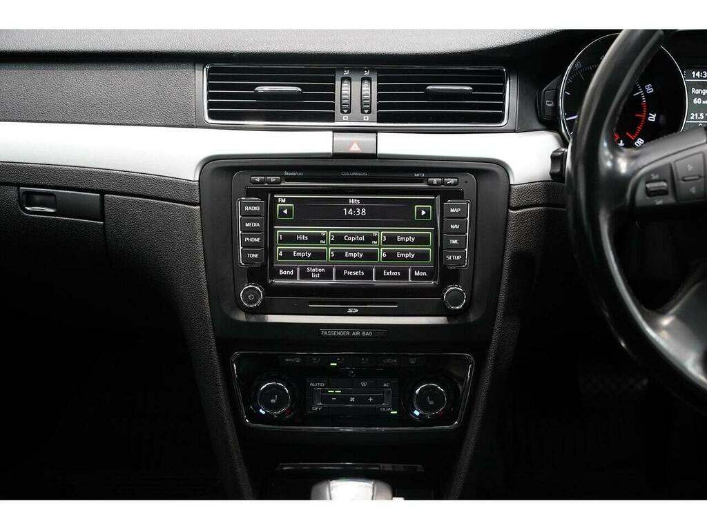 Skoda Superb 1.6 Tdi Elegance Greenline II Euro 5 Ss White #20