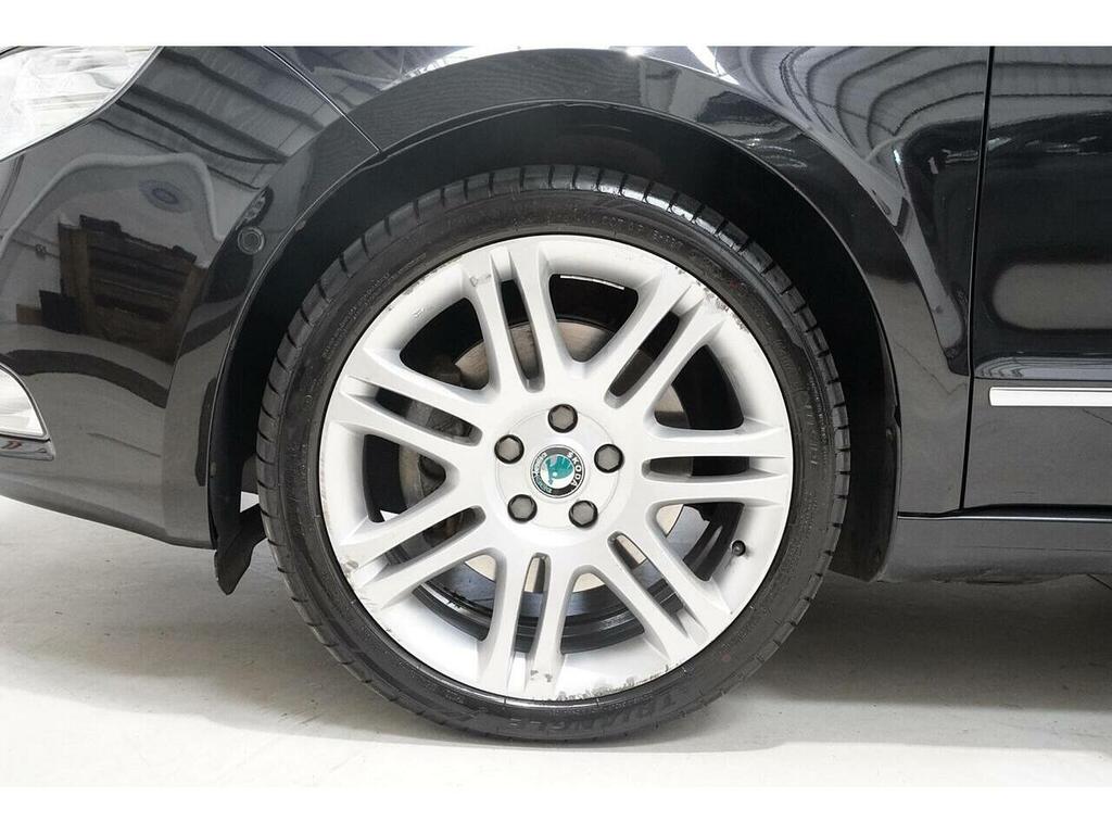 Skoda Superb 1.6 Tdi Elegance Greenline II Euro 5 Ss White #30