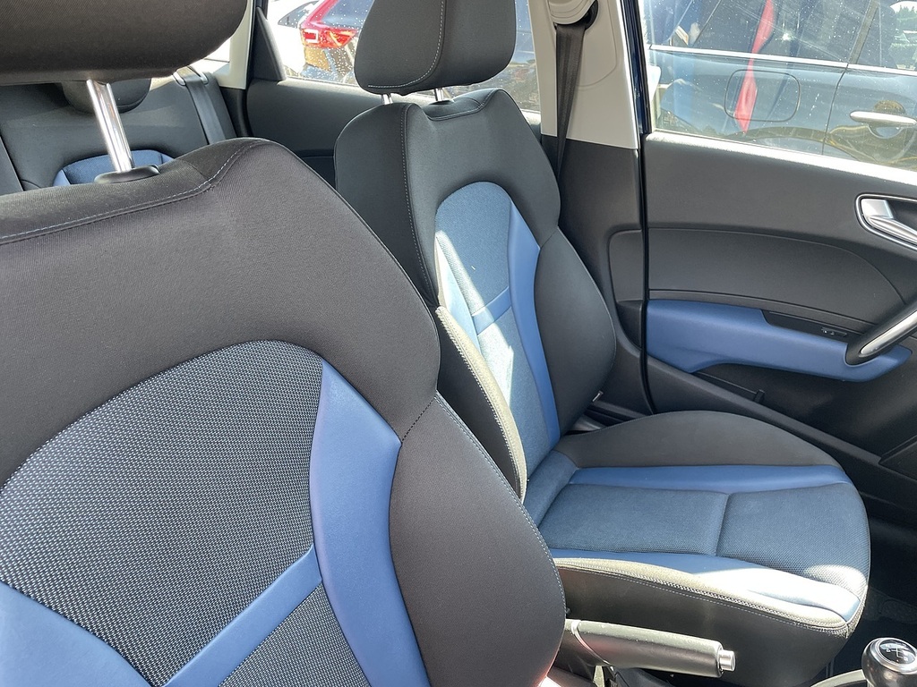Audi A1 1.6 Tdi S Line Sportback Euro 6 Ss Blue #22