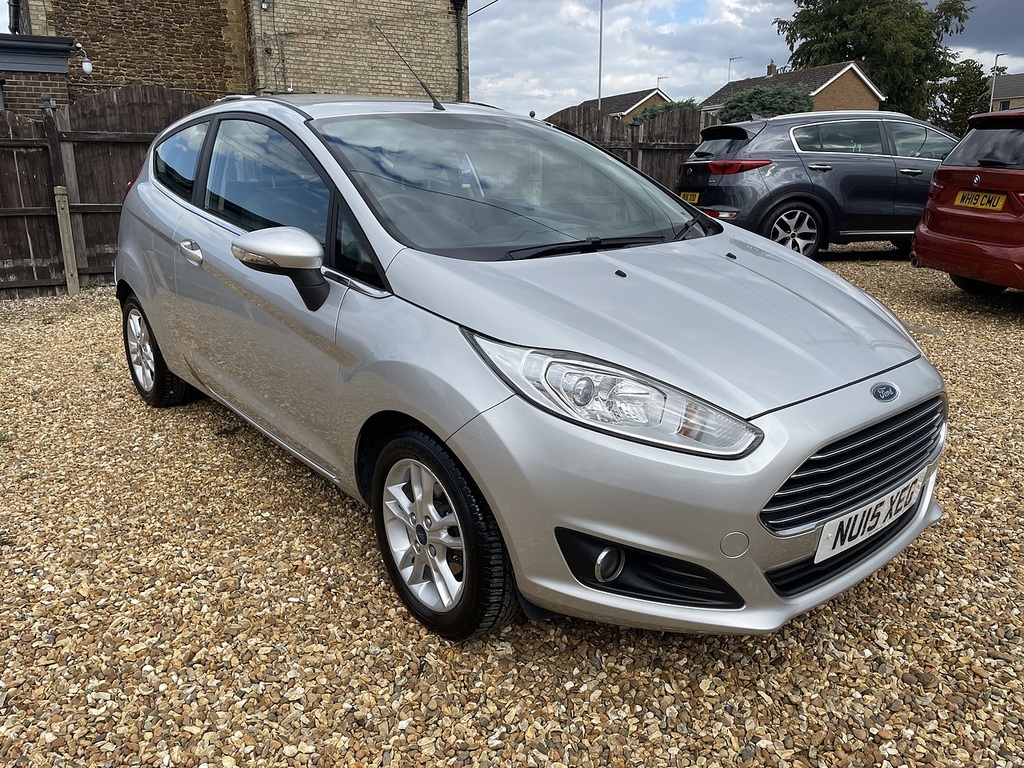 Ford Fiesta Zetec NU15XEG Silver #2