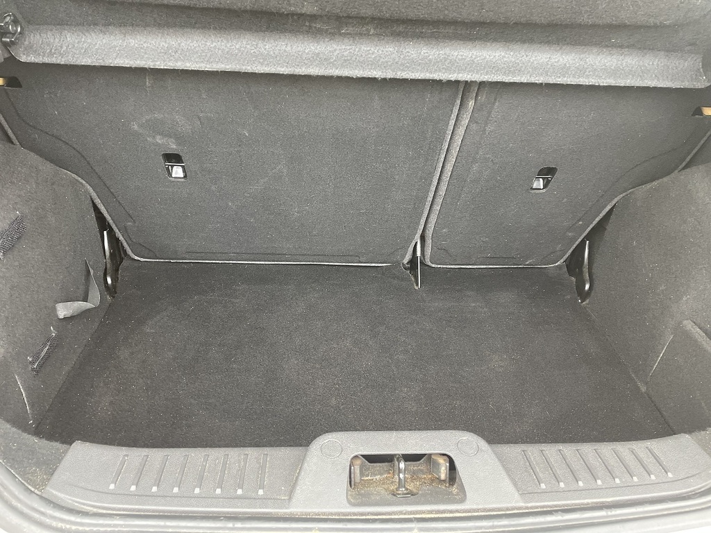 Ford Fiesta Zetec NU15XEG Silver #6