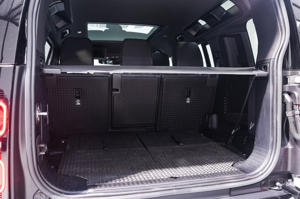 Land Rover Defender 110 3.0 D250 X-dynamic Se 110 Grey #35