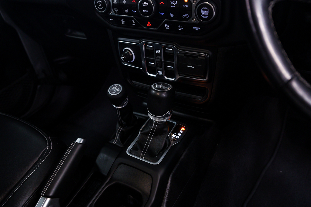 Jeep Wrangler 2.0 Gme Overland Red #14